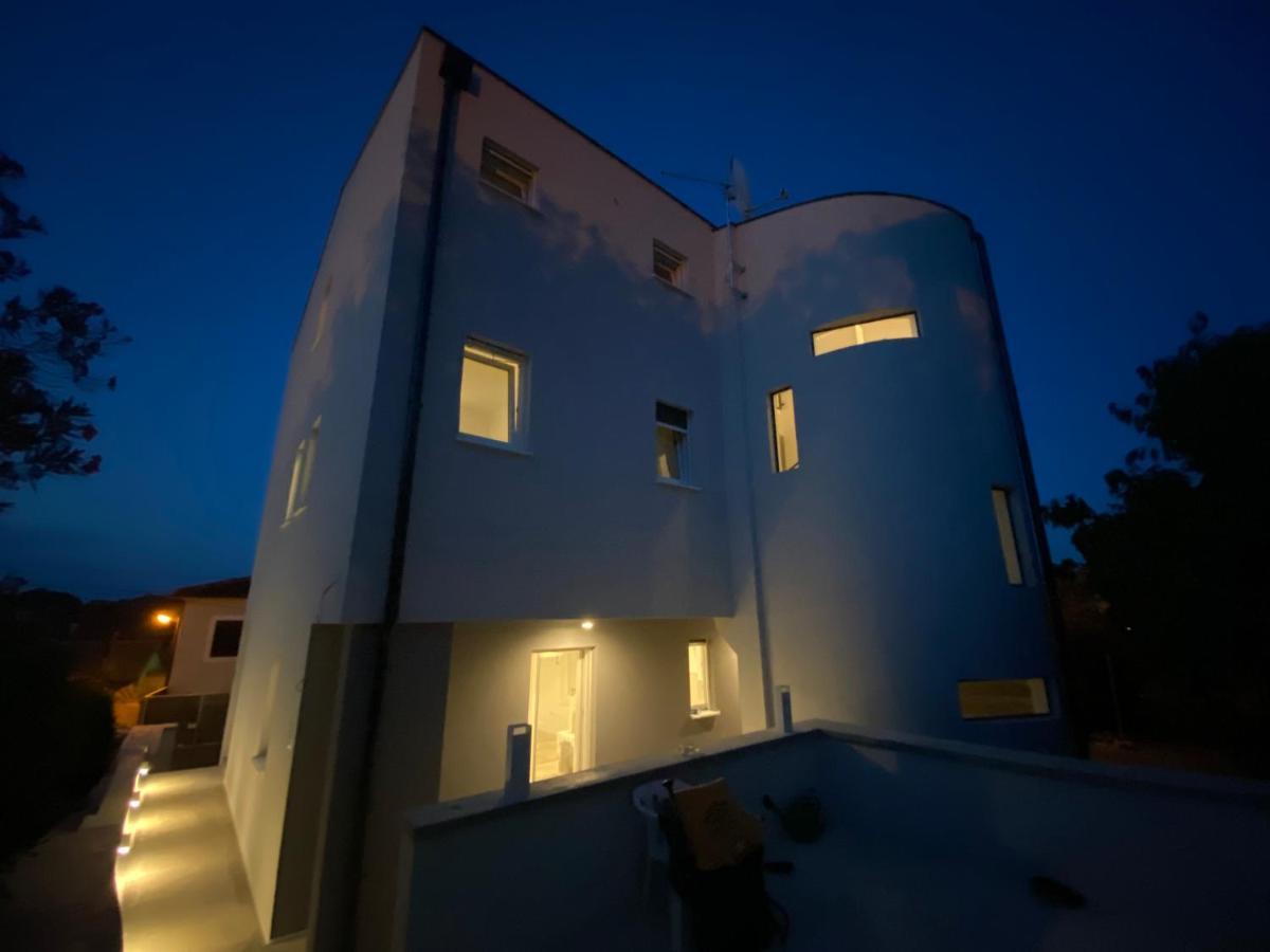 Apartments Hemetek Велі-Лошинь Екстер'єр фото