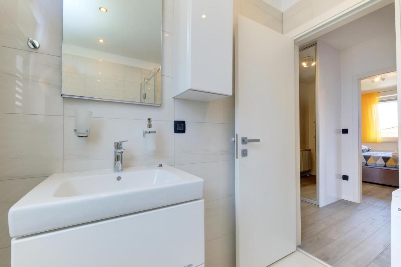 Apartments Hemetek Велі-Лошинь Екстер'єр фото