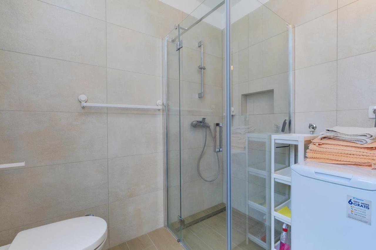 Apartments Hemetek Велі-Лошинь Екстер'єр фото